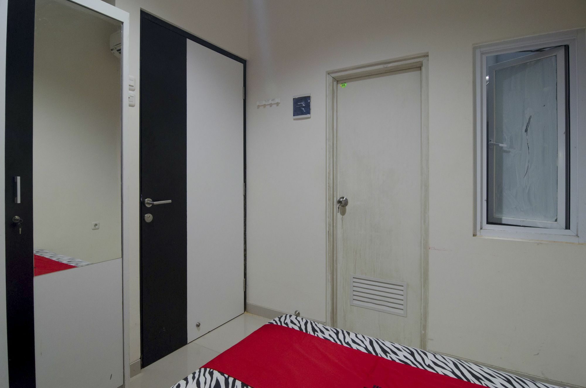 Reddoorz Near Lawang Sewu Semarang